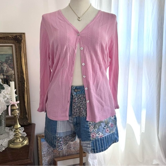 Vintage Sweaters - Adorable vintage pink cardigan
